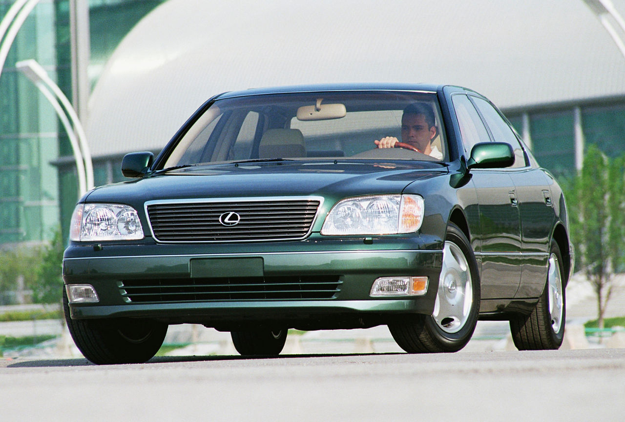 2000 Lexus LS 400