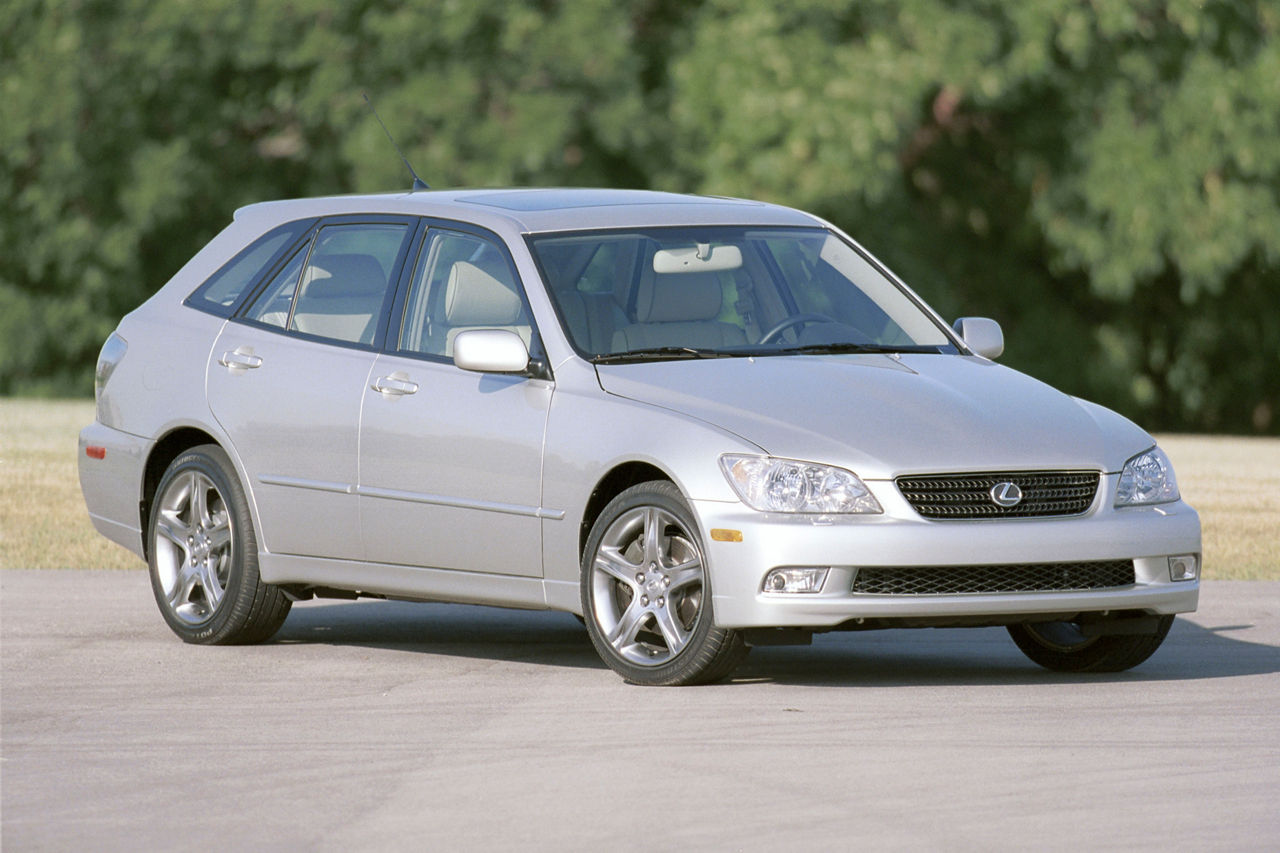 2002 Lexus IS 300 Sport Cross