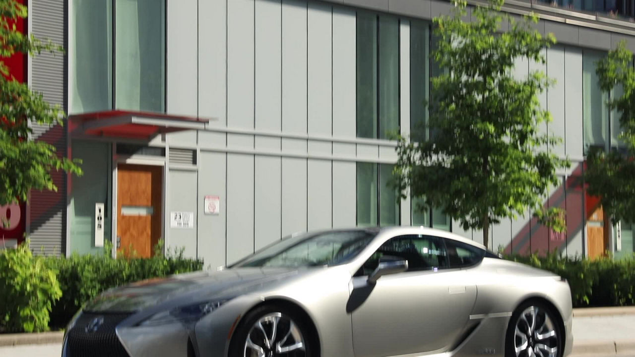 2018 Lexus LC 500h (Canadian specs)