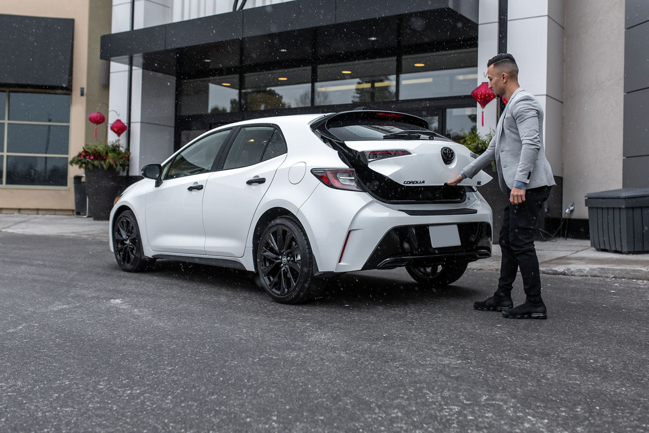 2021-Toyota-Corolla-Hatchback-Cargo-Space-1